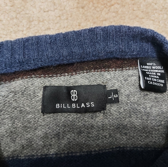 Bill Blass 100% Lambs Wool Sweater - Picture 2 of 4